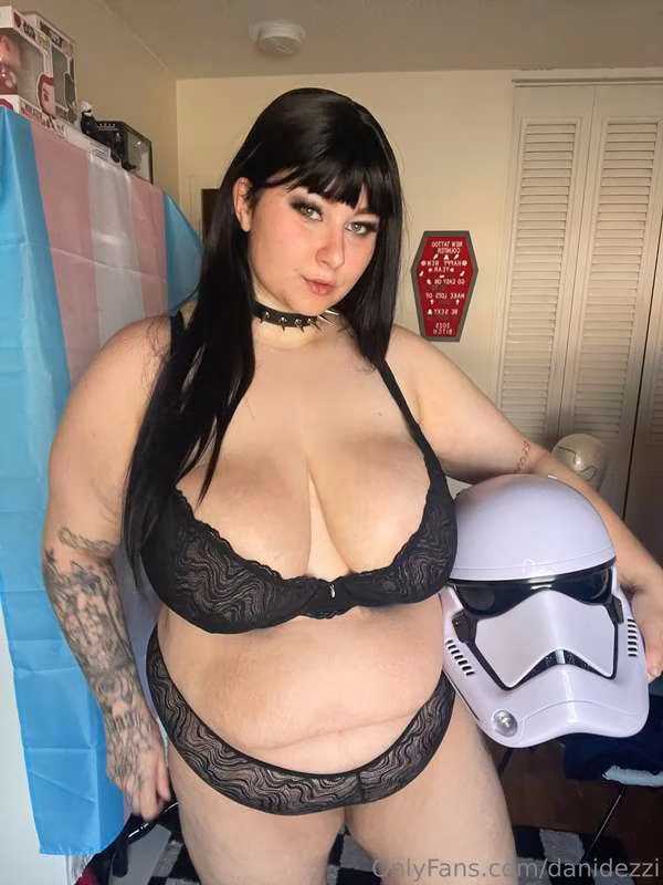 danidezzi leaked nude image from private archive