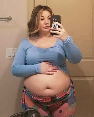 Couchqueenie #1043575