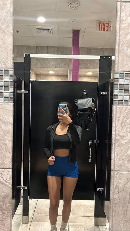 petiteviv leaked nude image from private archive