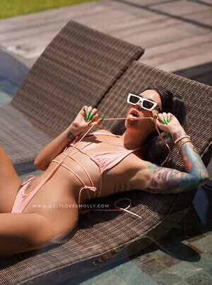 Holylovesmolly #1886753