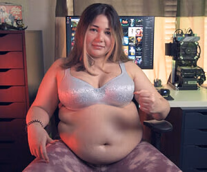 Couchqueenie #1043735