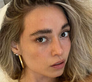 Larissa Schot #2574331